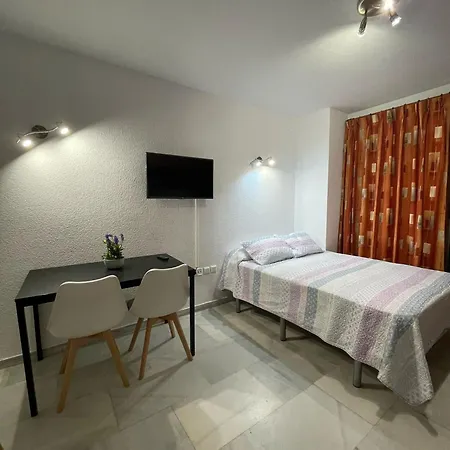 Estudio Muy Centrico En Apartamento *