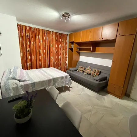Estudio Muy Centrico En Apartamento Marbella